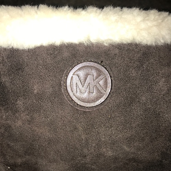 Mid-calf, Michael Kors’ boots. - Picture 5 of 6